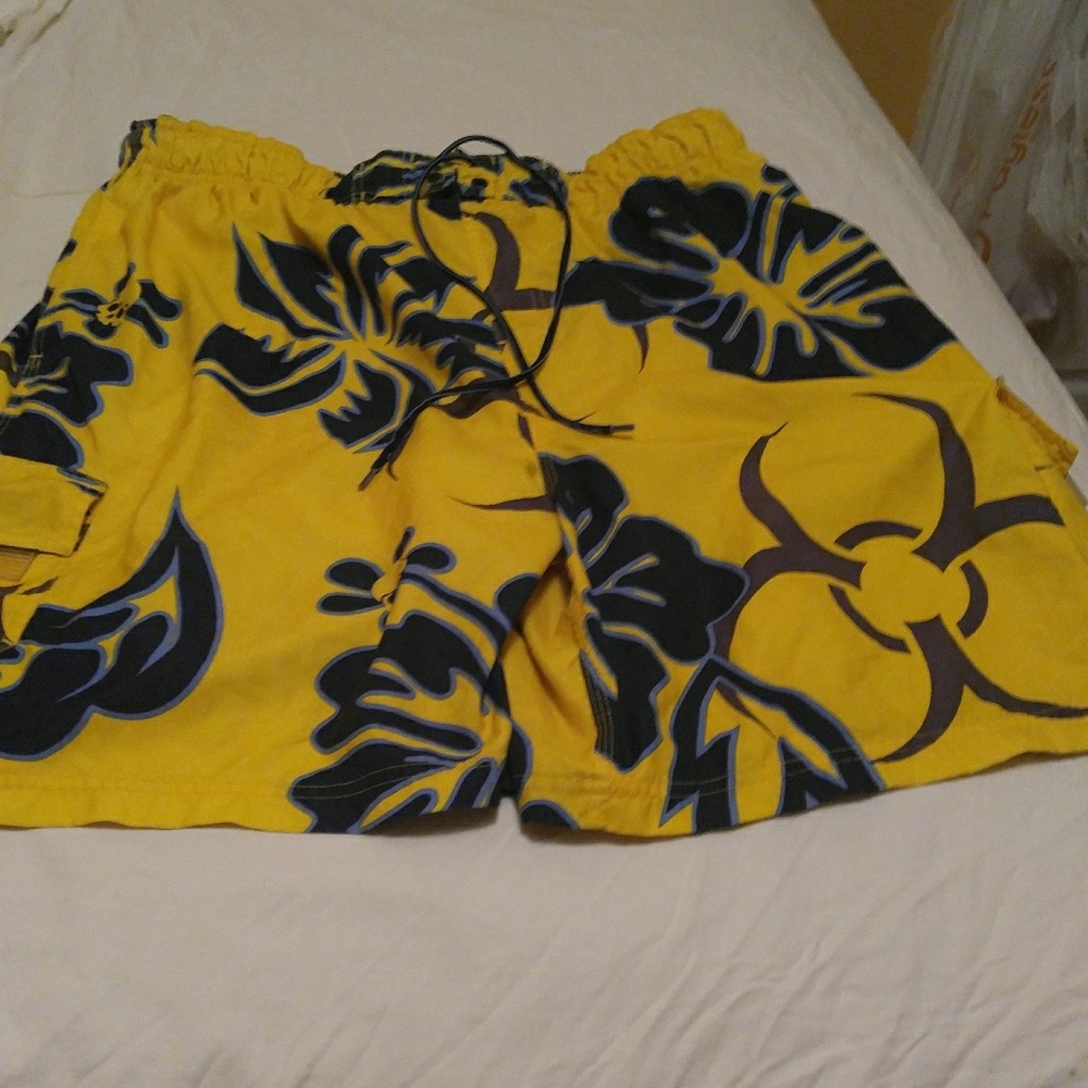NO BOUNDARIES SWIM SHORT